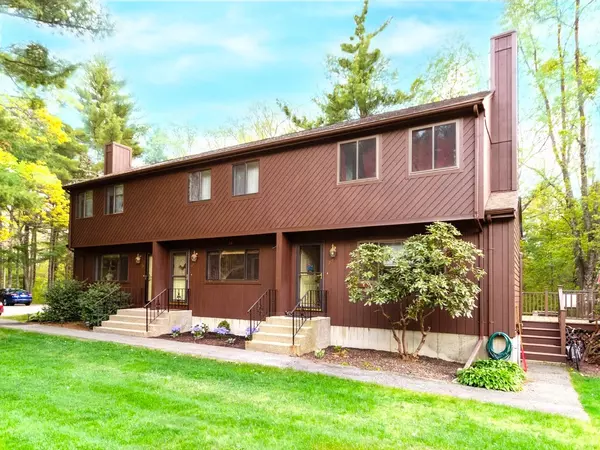 582 Dedham St #582, Wrentham, MA 02093