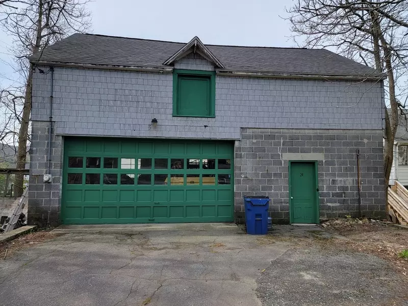 22-24 High St, Ware, MA 01082