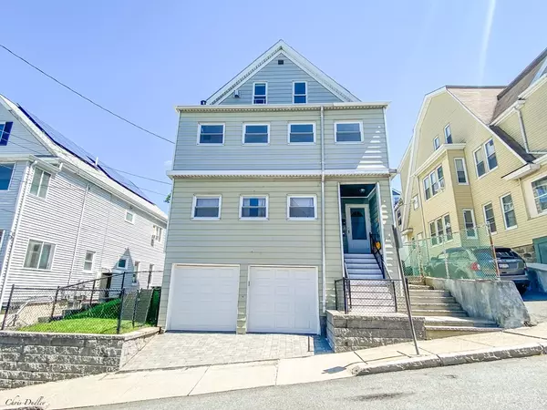 Medford, MA 02155,15 Braemore Road