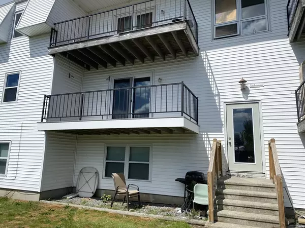 352 Vale #7, Fall River, MA 02724