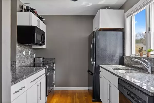 Saugus, MA 01906,1002 Sherwood Forest Lane #1002