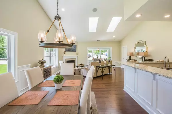 Auburn, MA 01501,33 Albert St #33