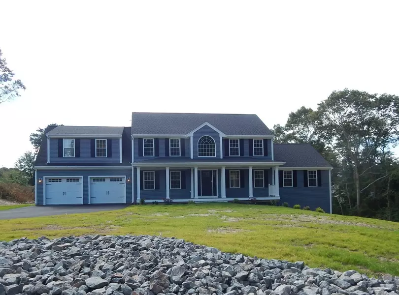 105 Williston Rd, Bourne, MA 02562