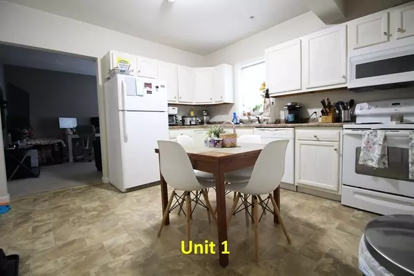 Clinton, MA 01510,19 Oak Ct