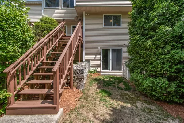 Uxbridge, MA 01569,37 Cotton Mill Way #37