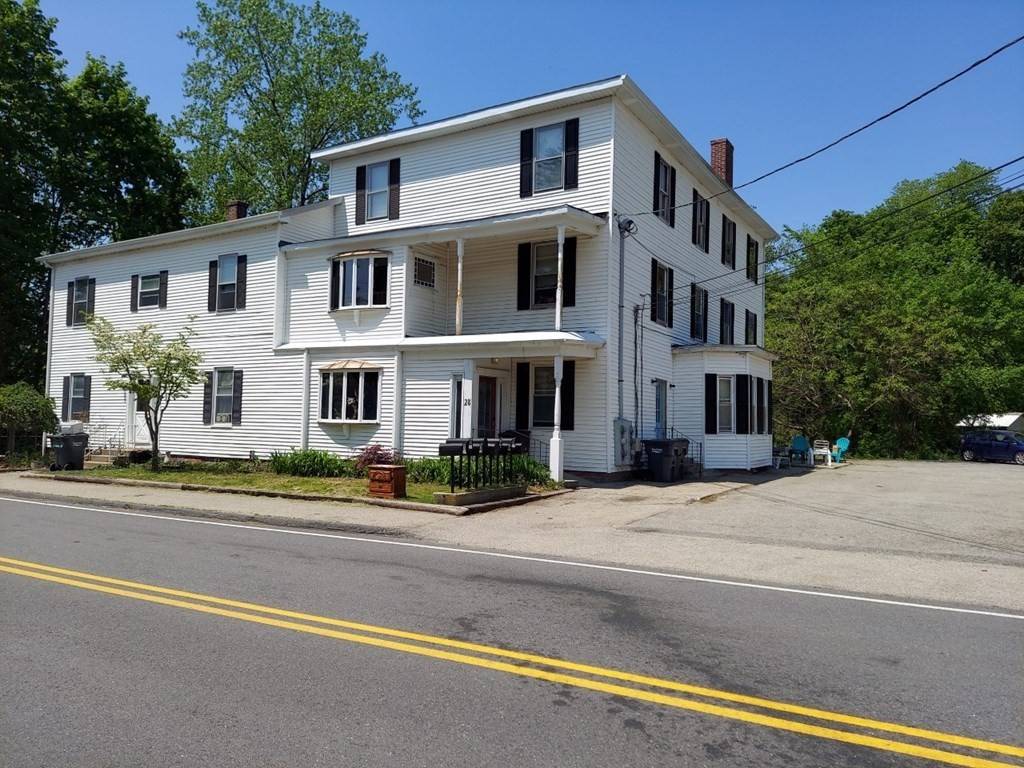 28 Cross St, Grafton, MA 01560