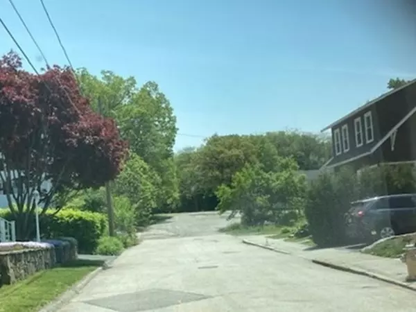 Webster, MA 01570,25 Spring St