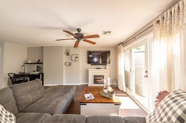 Blackstone, MA 01504,39 Hoyle Cir #39