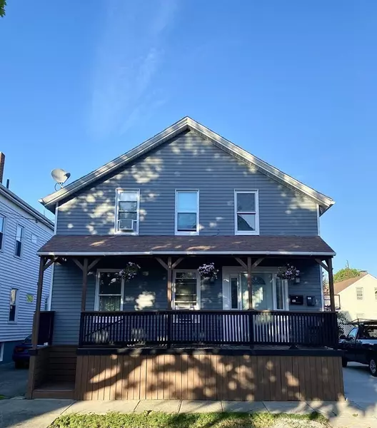 70 Spruce St, New Bedford, MA 02740