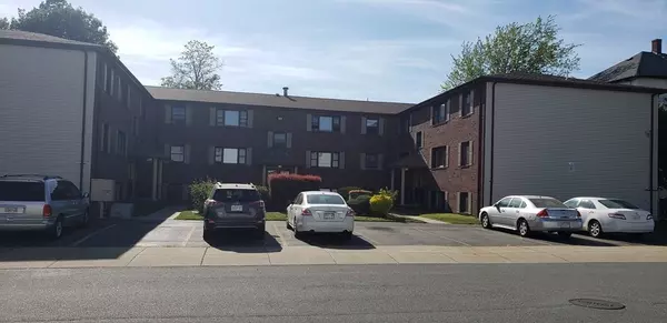 135 Vale #16, Fall River, MA 02724