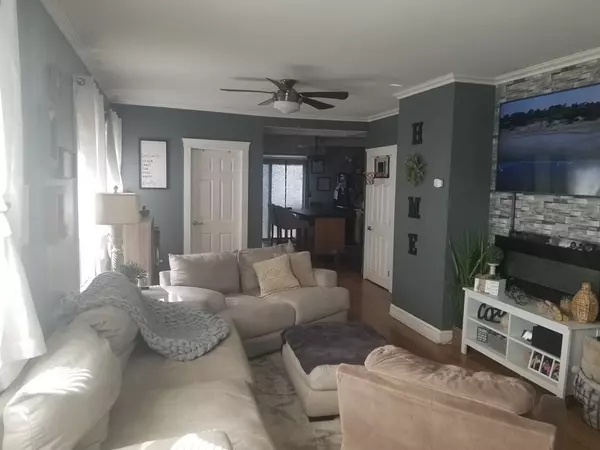 Acushnet, MA 02743,29 Slocum St