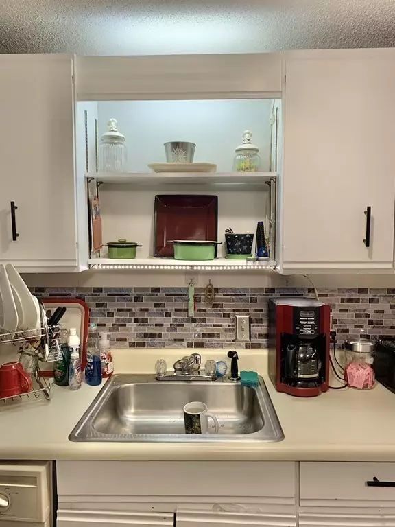 New Bedford, MA 02745,1475 Braley Rd #12