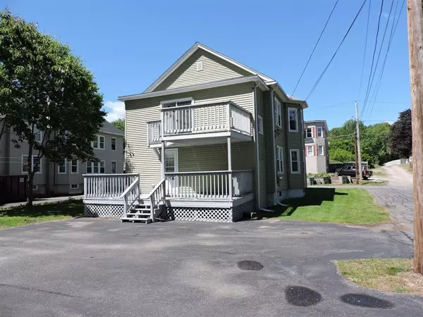 Webster, MA 01570,39 Brook Street