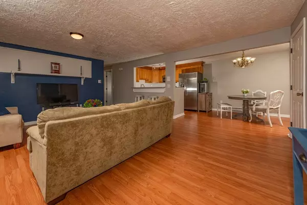 Marshfield, MA 02050,451 School Street #9-12