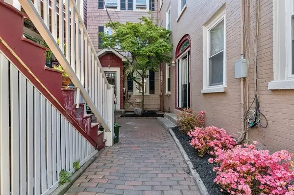 8 - 8 1/2 Herbert Street, Salem, MA 01970