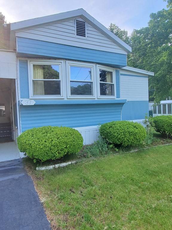 37 Conestoga Drive, Brookfield, MA 01506