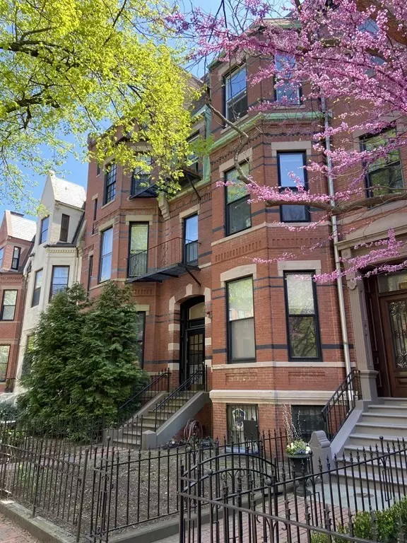 300 Marlborough St, Boston, MA 02116