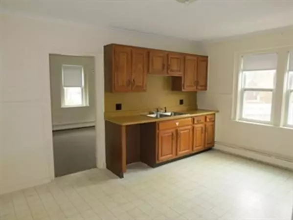 Douglas, MA 01516,314-320 Main St