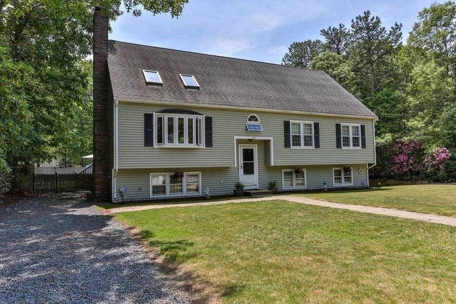 181 Mockingbird Lane, Barnstable, MA 02648