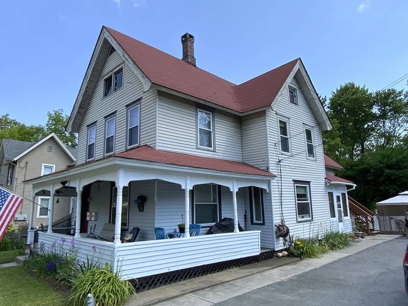 94 River Street, Greenfield, MA 01301