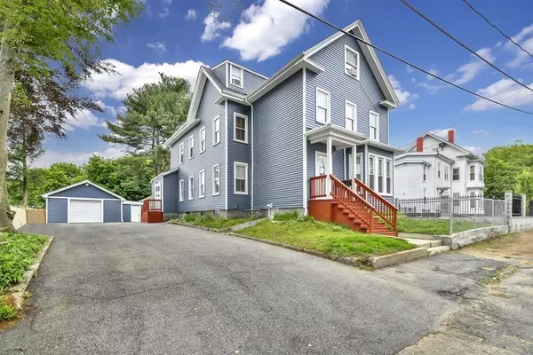 11 Howard Sq, Brockton, MA 02301