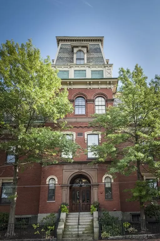 Salem, MA 01970,1 Broad St #10