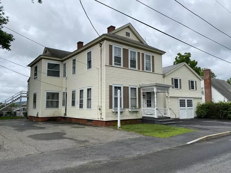 14 Prospect St, Ware, MA 01082