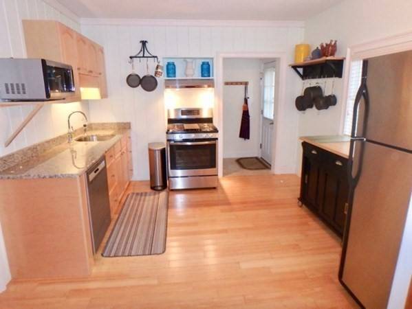 Oak Bluffs, MA 02557,5 Laurel Ave  Ob532