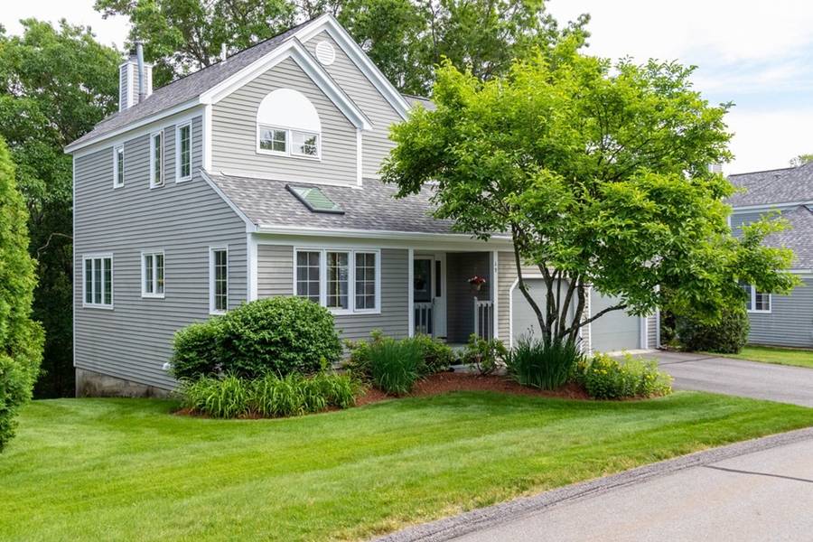 89 Ledgewood Hills Drive #89, Nashua, NH 03062