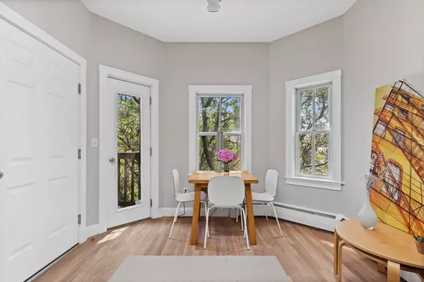 Cambridge, MA 02139,277 River St #3