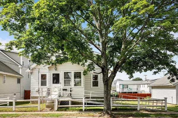 Saugus, MA 01906,34 Denver St