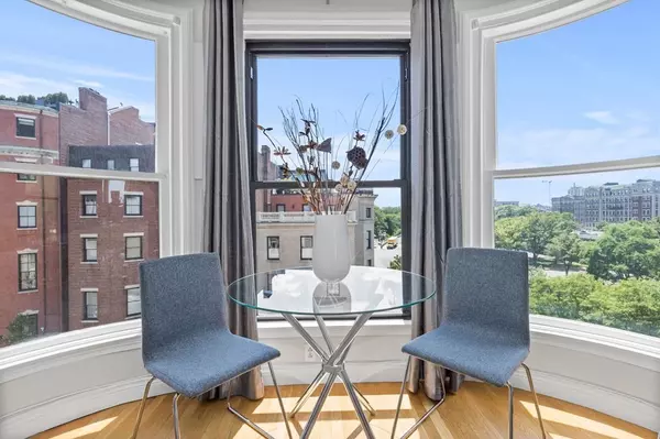 10 Charlesgate E #401, Boston, MA 02215