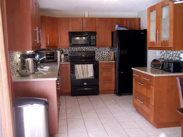 Agawam, MA 01001,55 Sheri Ln #55