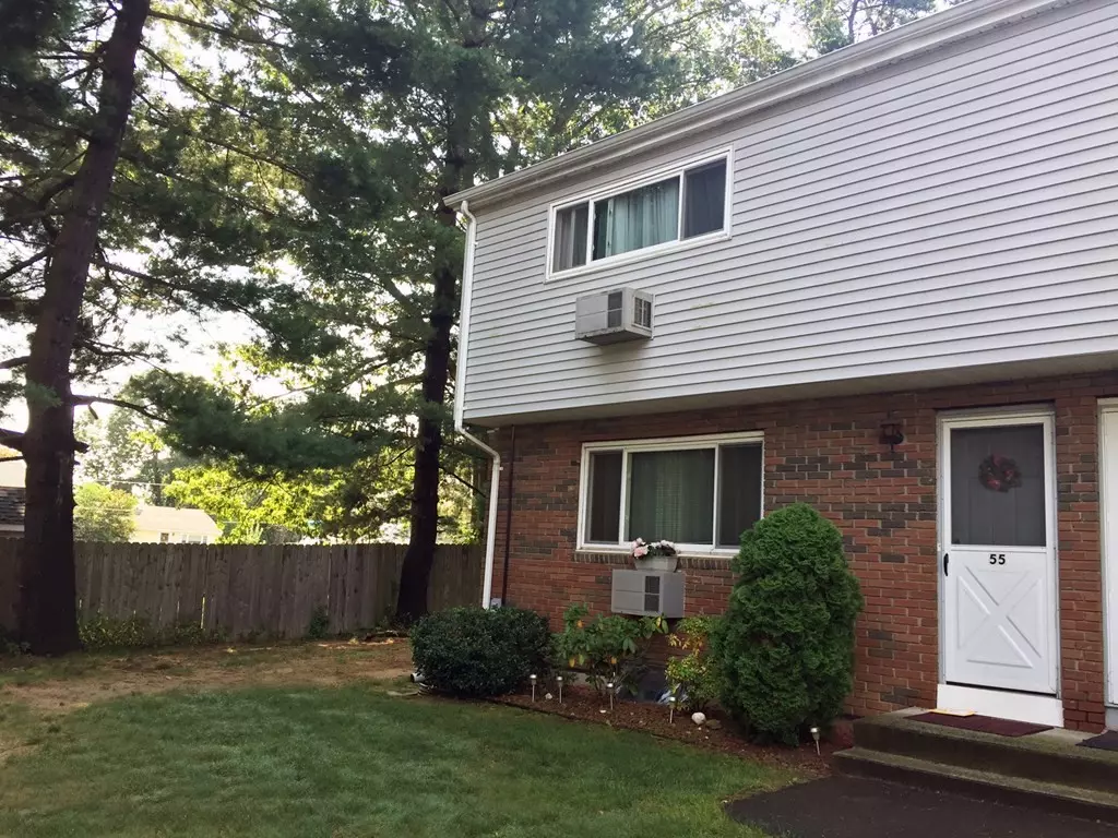 Agawam, MA 01001,55 Sheri Ln #55
