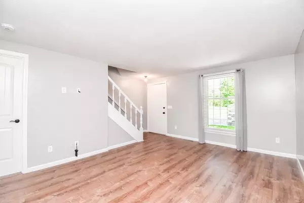 Agawam, MA 01001,32 Corey Colonial #32