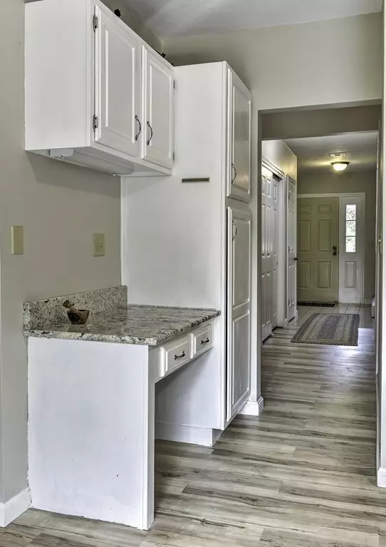 Clinton, MA 01510,307 Ridgefield Cir #C