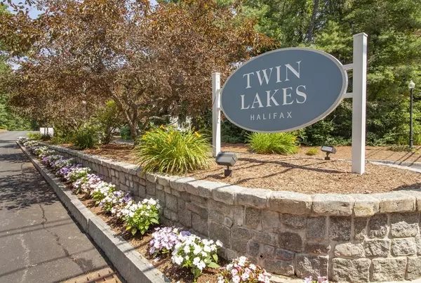 447 Twin Lakes Dr #447, Halifax, MA 02338