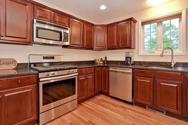 Plainville, MA 02762,117 Terry Ln #117