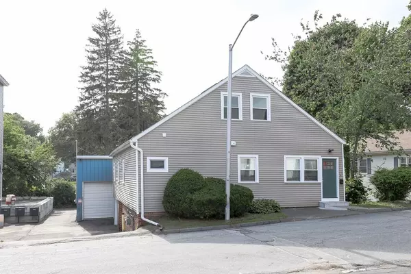6 Walworth St, Worcester, MA 01602