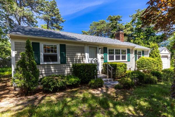 98 Long Rd, Harwich, MA 02645