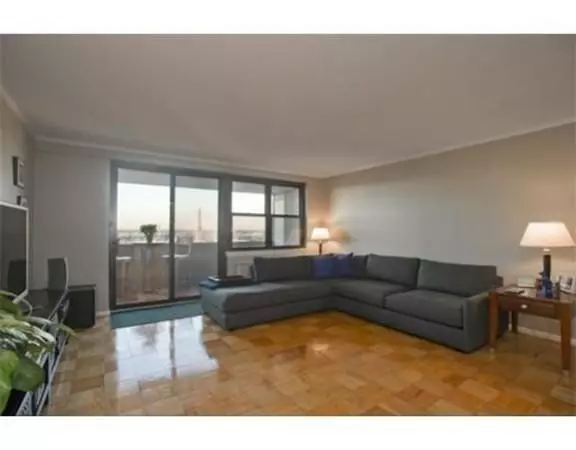 Boston, MA 02114,8 Whittier Place #22A
