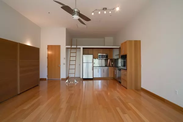 Watertown, MA 02472,290 Pleasant St #305