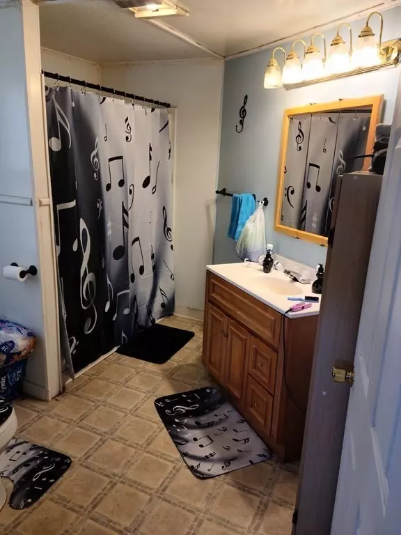 Agawam, MA 01001,44 River St