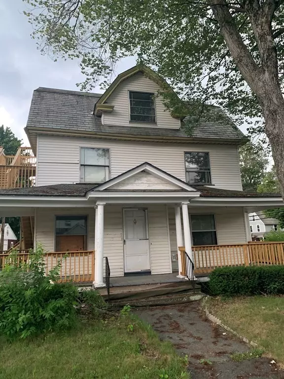 44 Woodleigh Ave, Greenfield, MA 01301