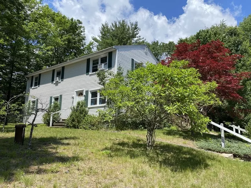 67 Old County Road, Plaistow, NH 03865