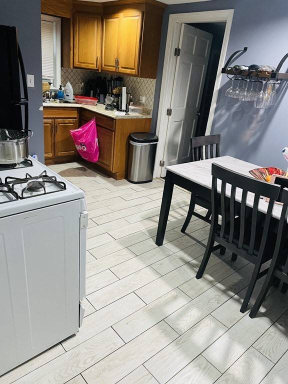 Brockton, MA 02301,17 Enterprise St