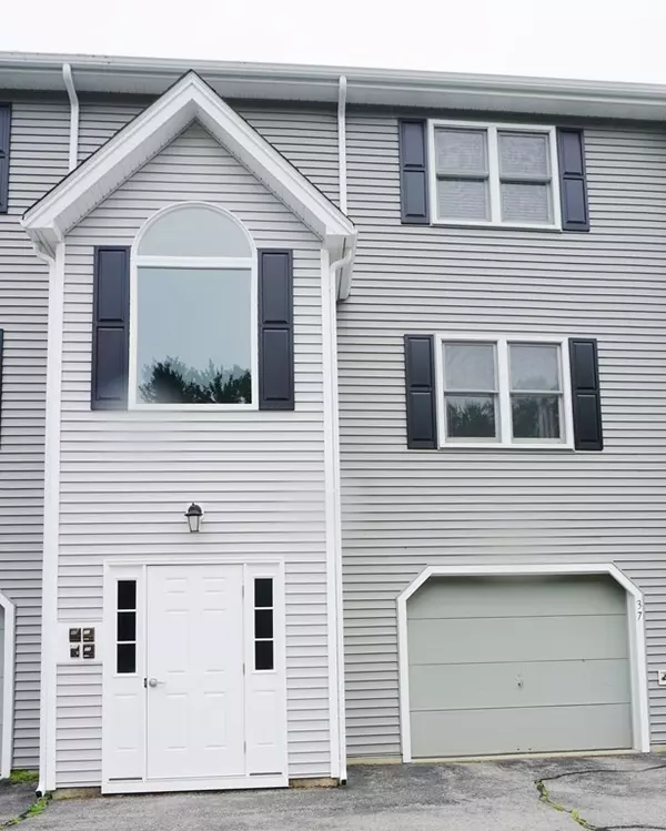 124 Tennis Plaza Rd #37, Dracut, MA 01826