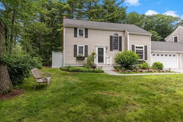 17 Cedarledge Vlg #17, Cohasset, MA 02025