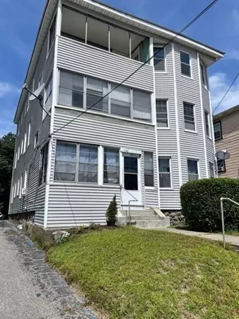 130 Stafford St, Worcester, MA 01603