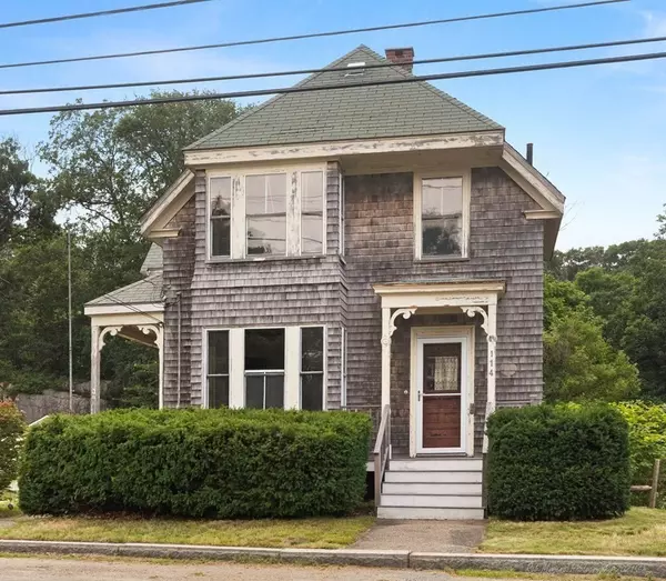 114 Granite St, Rockport, MA 01966